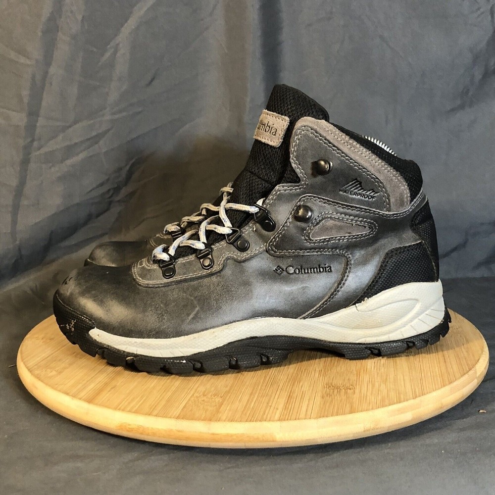 Columbia Women’s Sz 9 Newton Ridge BL3783-052 Gray Lace Up Ankle Hiking Shoes